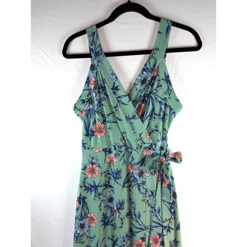 41 Hawthorn Floral Maxi Dress Sage Green Faux Wrap Side Tie V-Neck Sleeveless M